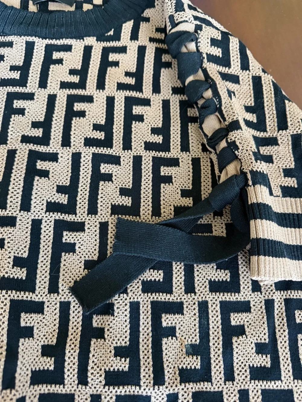 Fendi Black & Cream FF Logo Knit Sweater - Picture 6 of 8